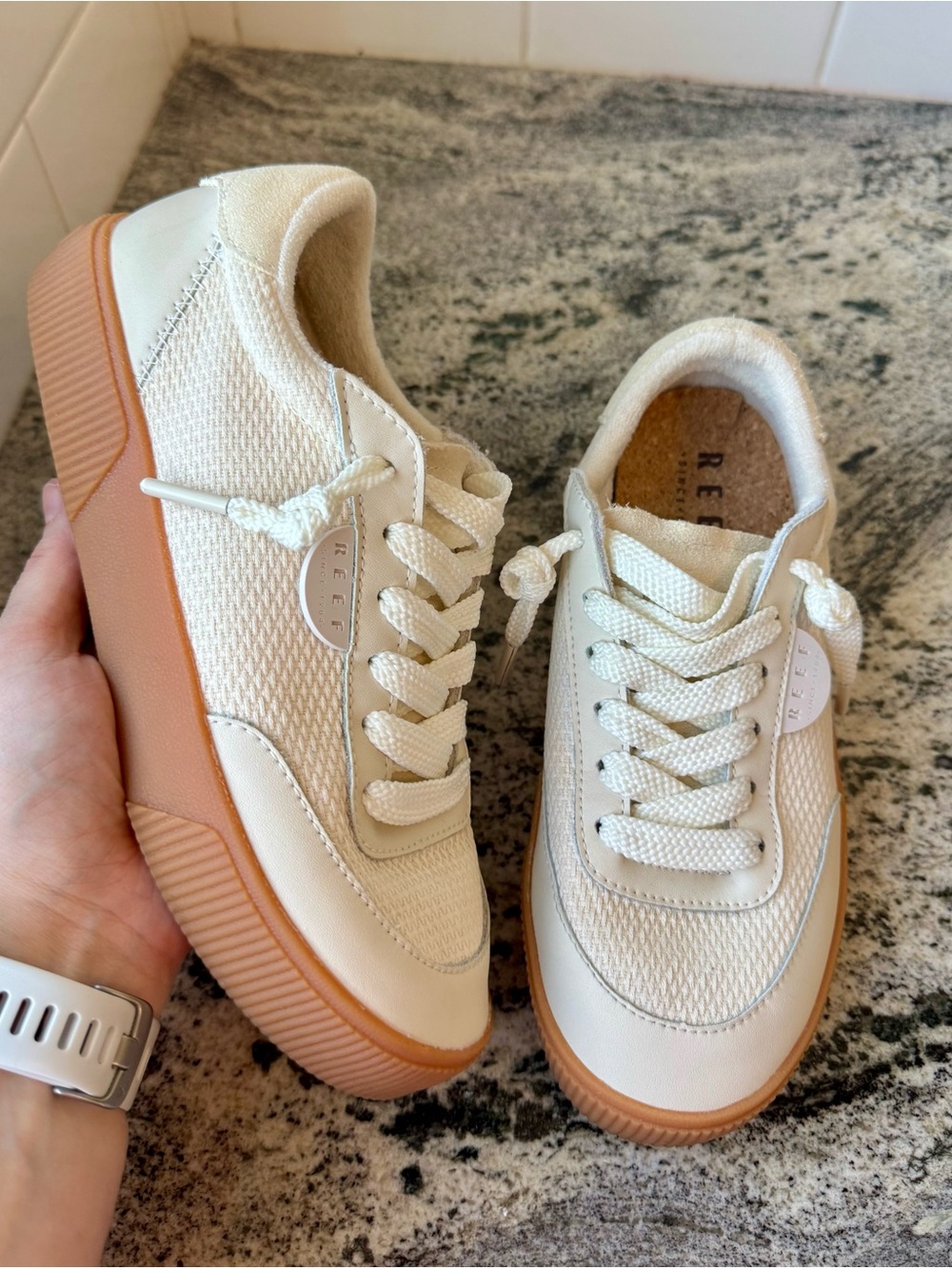 Reef Lay Day Seas Women's Sneaker Vintage/White. Size 7. EUC